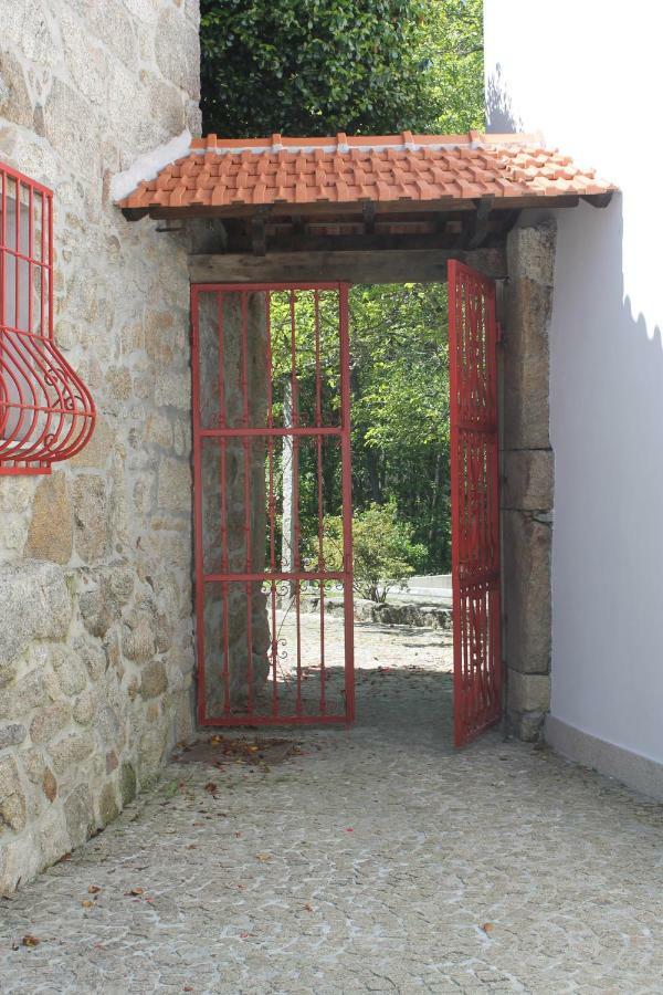 Casa Dos Namorados 瓦莱迪坎布拉 外观 照片